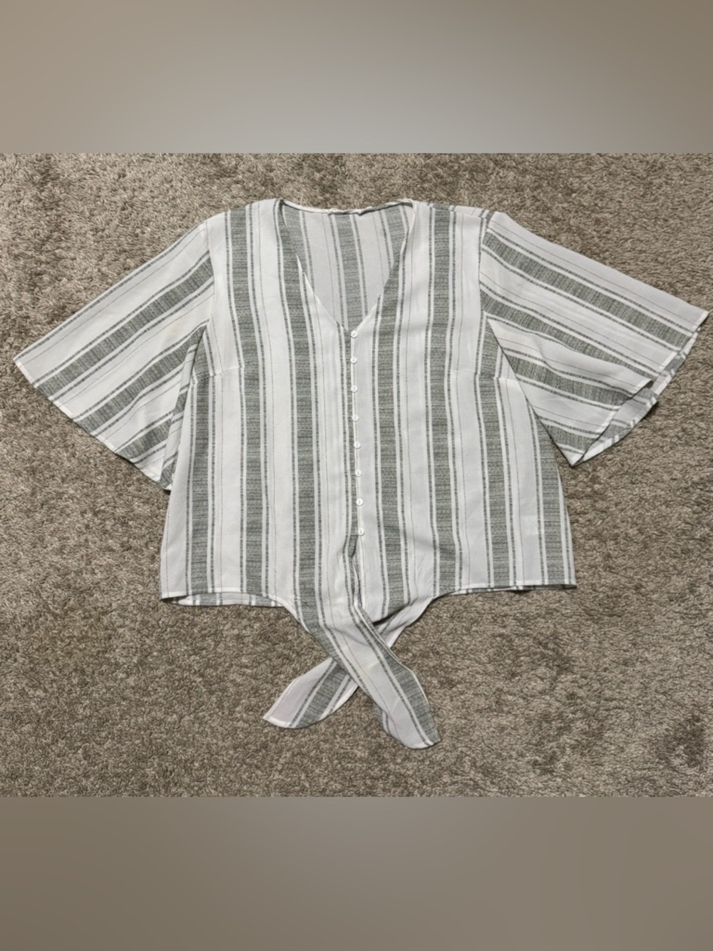 Lush White Gray Striped Tie Front Blouse Women’s Small Flowy Top